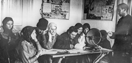 Nach der Oktoberrevolution kam es zu einem Aufschwung der vorher...